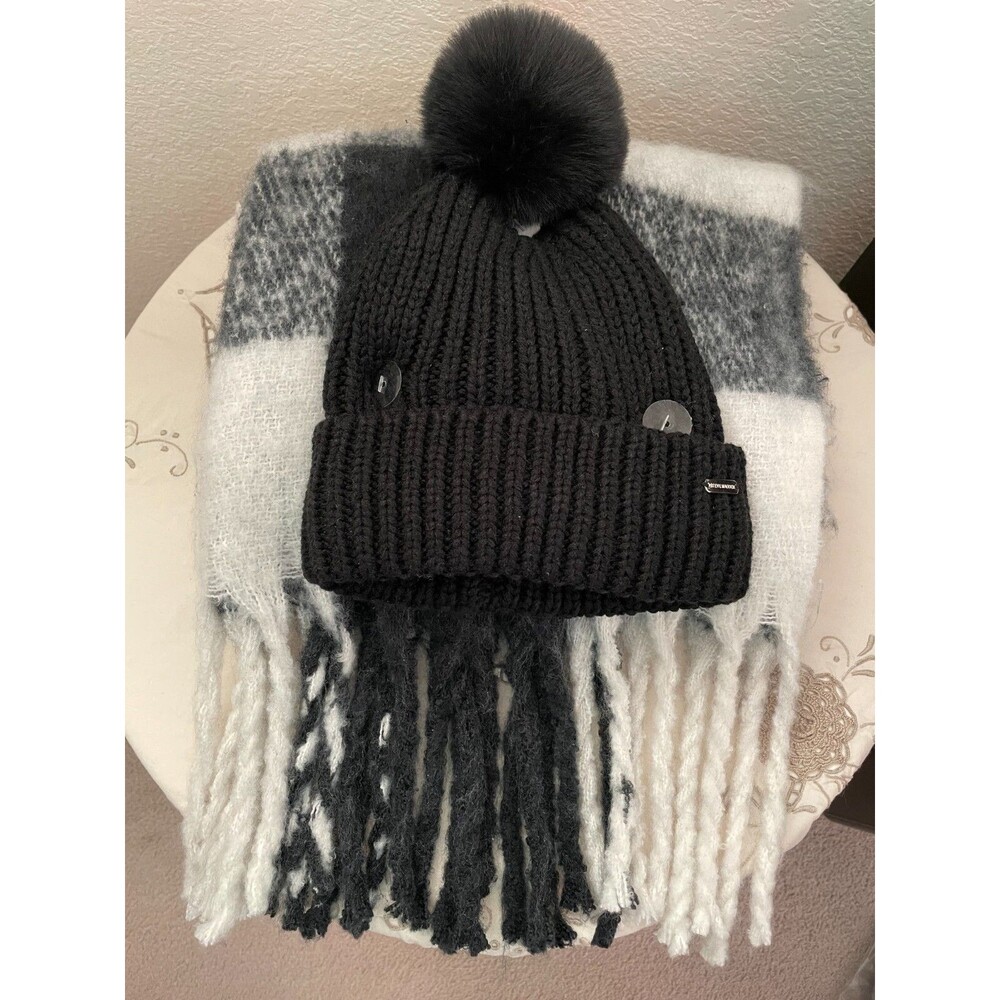Steve Madden Set Of Scarf & Hat Black, White One Size New Without Tag